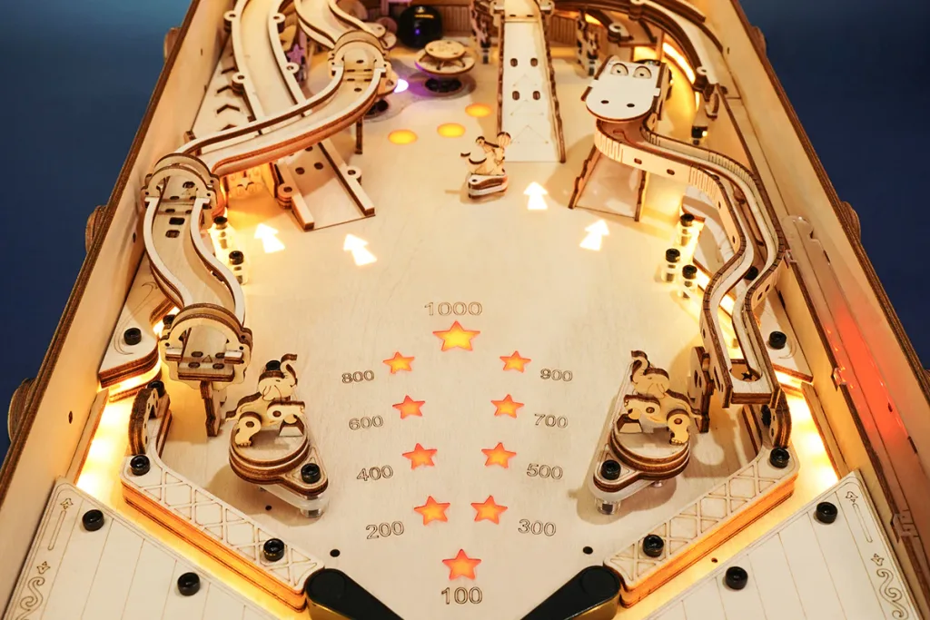 Detailopname van de ROKR 3D Pinball. ©ROKR.